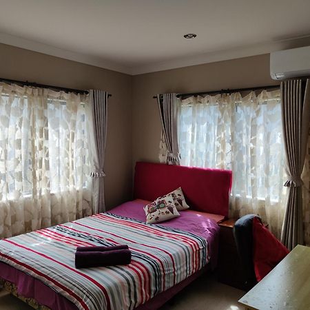 Monique'S Rose Room Prvt Bthrm Ac Tv Auckland Room photo